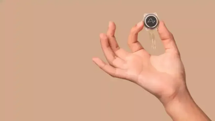 意念操控 iPhone！苹果联手「首例 ChatGPT 脑植入」团队，大脑将成为你的输入法